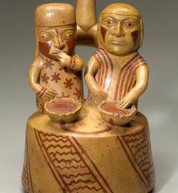 Clay model of Moche people eating
